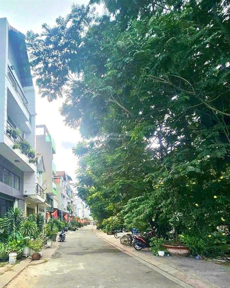 Bán nhà mặt tiền đường 4c kdc êm đềm, linh xuân, 120m², 5pn, giá 7.8 tỷ