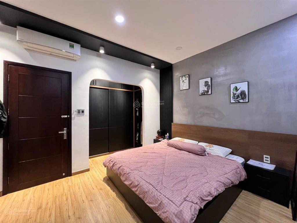 Nhà mt kinh doanh gần himlam linh chiểu, 81m², sát vincom thủ đức, đang cho thuê 18tr/tháng