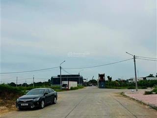 Đất đấu giá cạnh sân bóng ninh phúc đường 15m vỉa hè dân cư đông đúc văn minh giá rẻ chính chủ