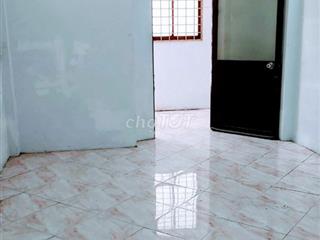 Nhà 16/16/67 Nguyễn Thiện Thuật cho thuê phòng lầu 2