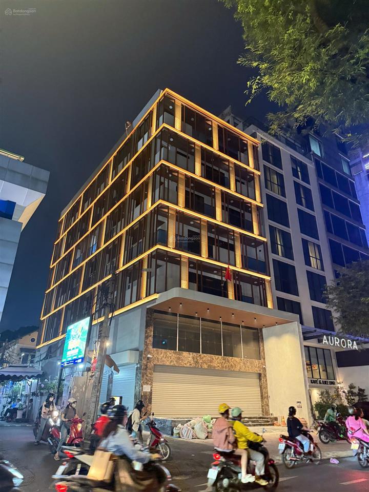 Cho thuê tòa nhà mới góc 2 mặt tiền 1.750m2 số 99 võ văn tần, quận 3, dt 10x25m, hầm, 7 tầng pccc