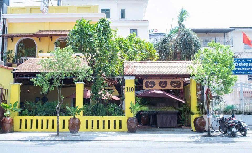 Cho thuê nhà mặt tiền số 110 đường lý chính thắng,  quận 3. dt 15x25m, 1 trệt 1 lầu, 250tr/th