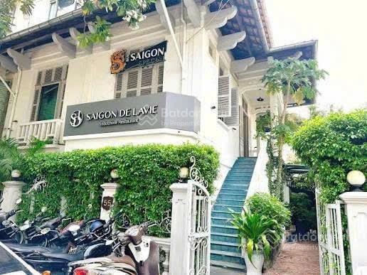 Cho thuê nhà góc 2mt số 55 tú xương, quận 3, 12x18m, 1 trệt 2 lầu, 135tr/thang.