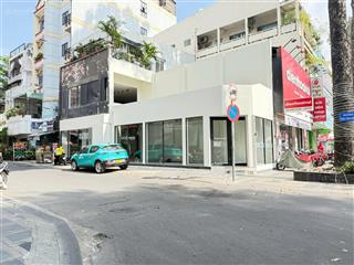 Cho thuê nhà góc 2 mặt tiền số 300 đường 3/2, quận 10. dt 7x20m, 1 trệt 1 lầu, 110tr/th