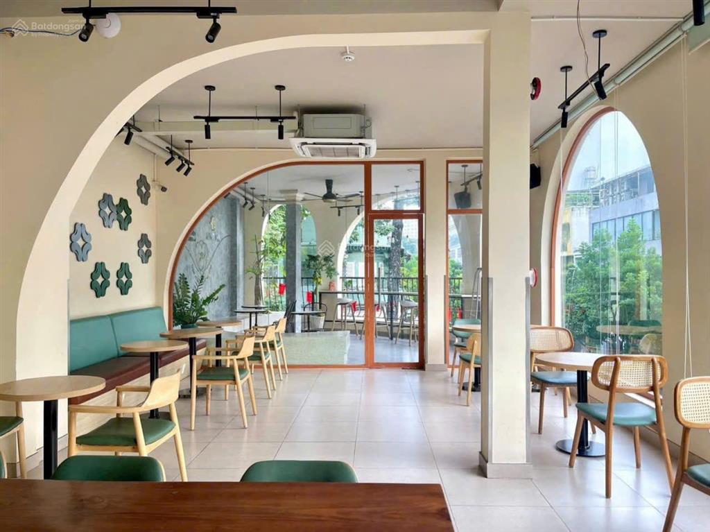Nhà góc 2 mặt tiền số 191 nguyễn thái bình, quận 1, 5x20m, 1 trệt 3 lầu st, 160tr/th