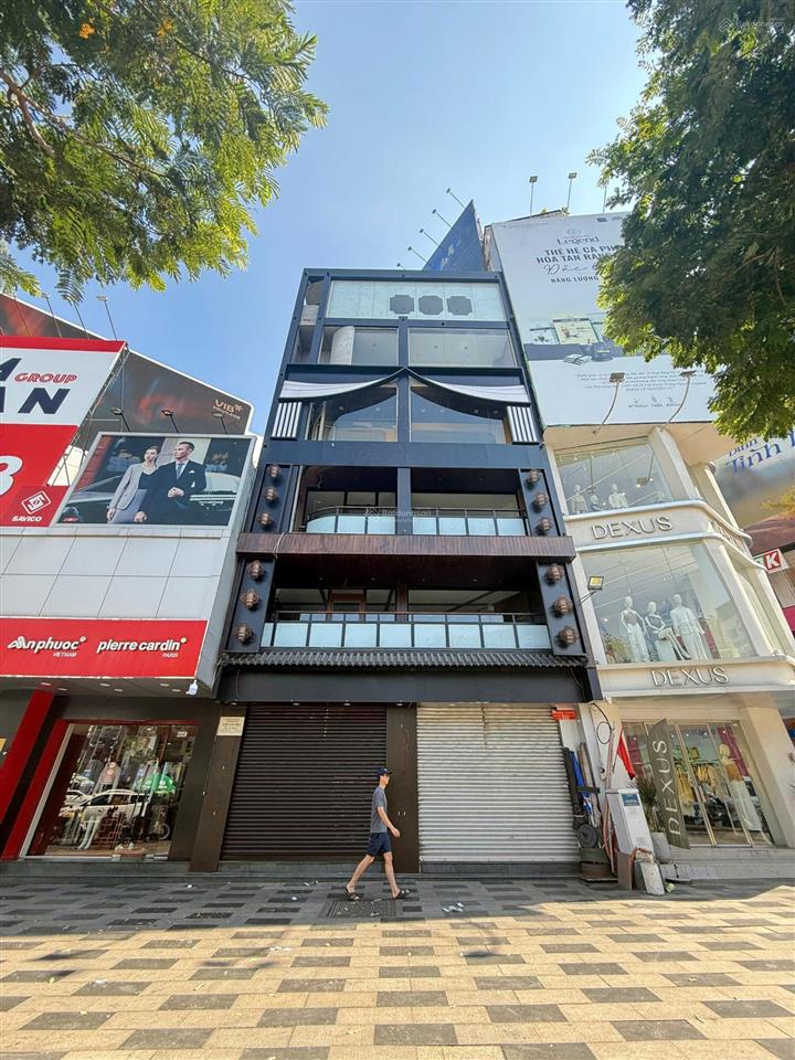 Cho thuê nhà số 05 nguyễn trãi, phường bến thành ngay ngã 6 phù đổng, 8x10m, trệt 5 lầu, 300tr/th