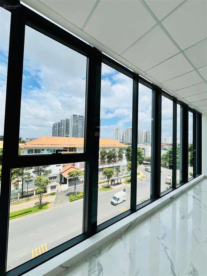 Cho thuê nhà mặt tiền số 151 trương văn bang, phường thạnh mỹ lợi, quận 2, 8x20m, 200tr/th