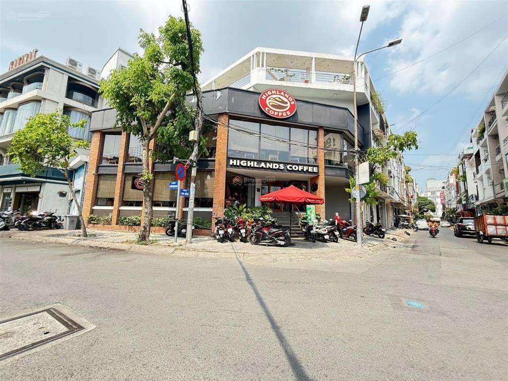 Cho thuê nhà góc 2mt số 46 đường hoa hồng, phường cầu kiệu, 17x12m, 1 hầm 1 trệt 2 lầu, 280tr/th