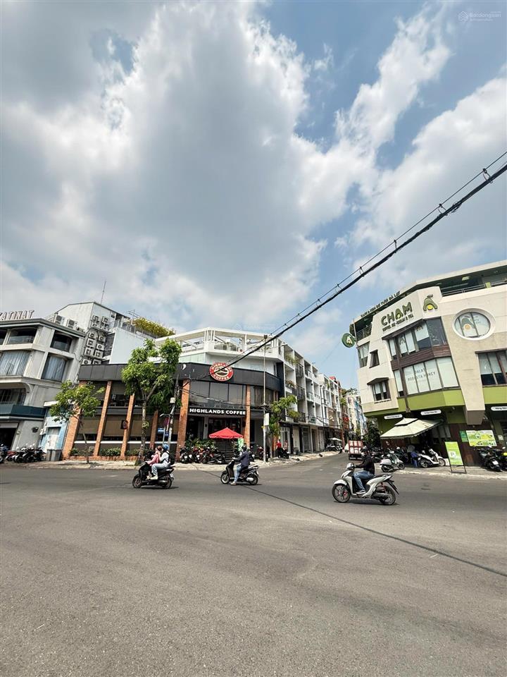 Cho thuê nhà góc 2mt số 46 đường hoa hồng, phường cầu kiệu, 17x12m, 1 hầm 1 trệt 2 lầu, 280tr/th