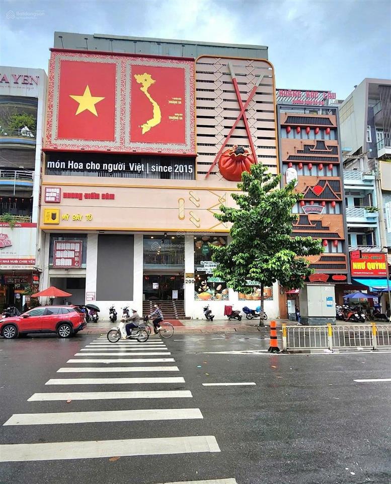 Cho thuê tòa nhà dtsd 3200m2, mặt tiền số 200 nguyễn tri phương, quận 10, nhà đẹp mặt tiền 19.5m