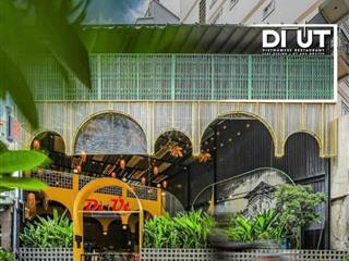 Cho thuê mặt bằng đẹp 875m2, trống suốt, số 236 pasteur, quận 3, gần hồ con rùa