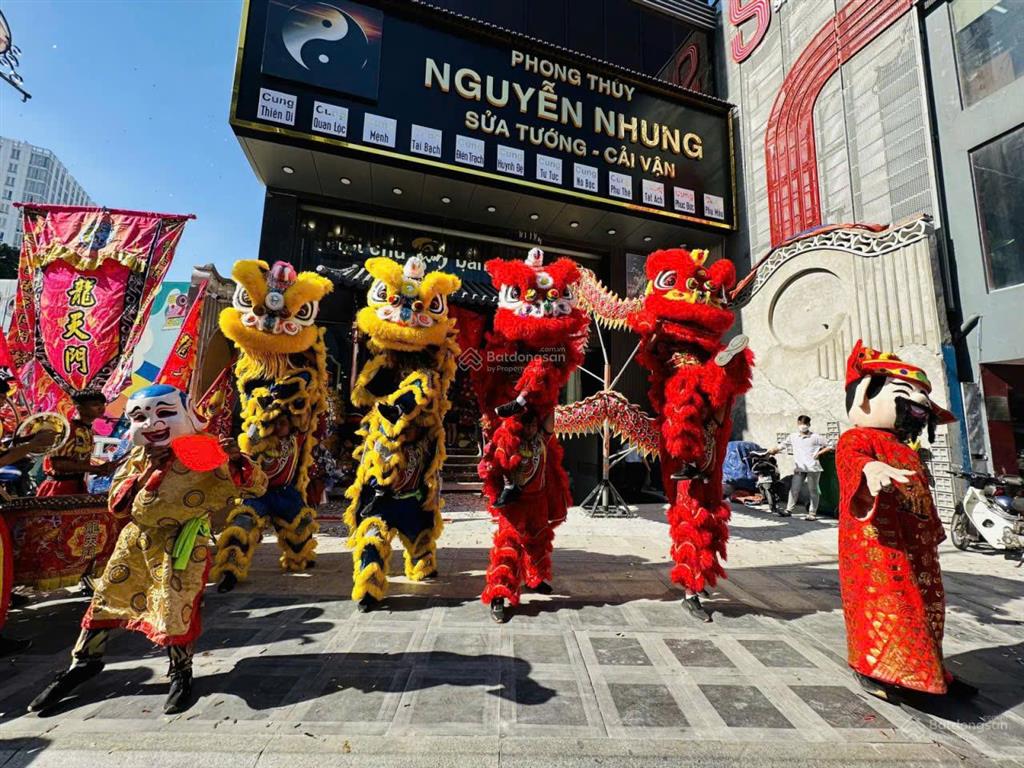 Cho thuê tòa nhà 1.650m2 số 225 nam kỳ khởi nghĩa, phường 14 quận 3, hầm trệt 9 lầu thang máy pccc