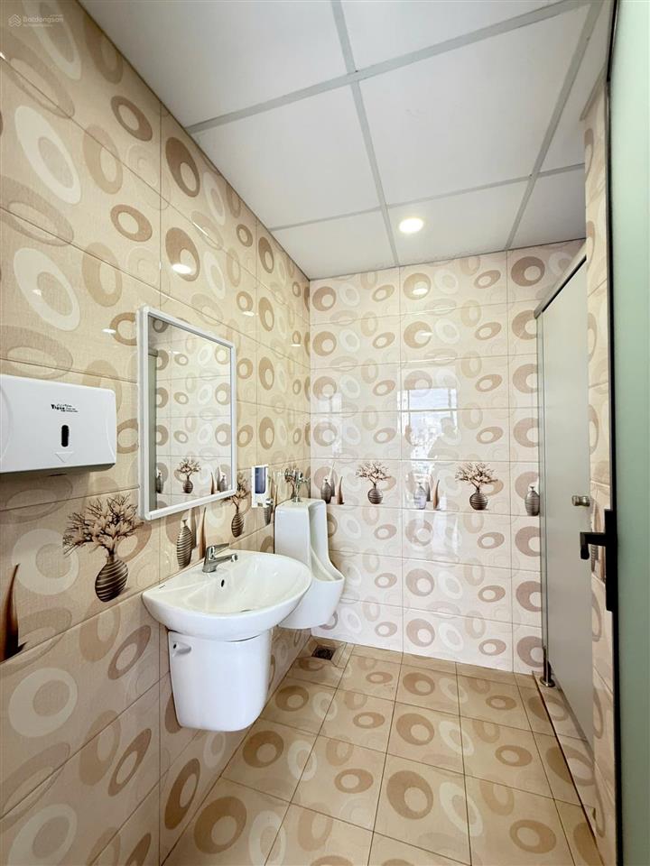 Cho thuê tòa nhà đẹp 2.200m², số 14 nguyễn văn trỗi, quận phú nhuận, 2 hầm, 10 tầng, pccc