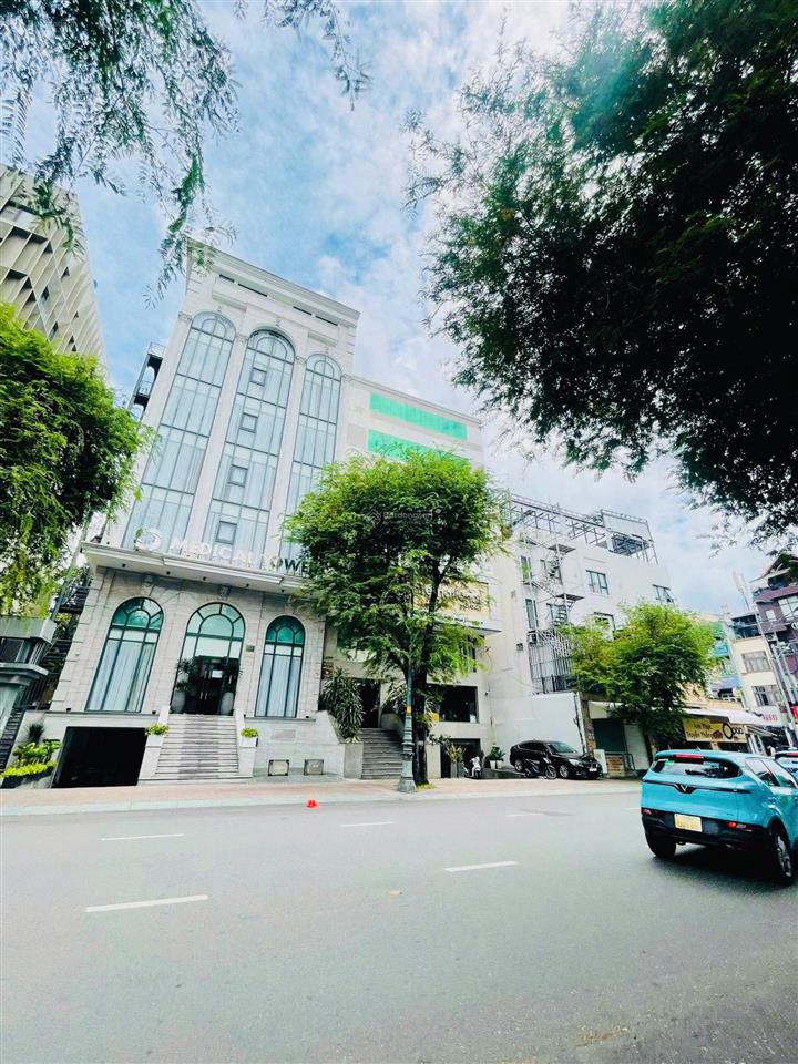 Cho thuê tòa nhà mặt tiền trương định, quận 3, 1 hầm 7 lầu vị trí vàng kinh doanh