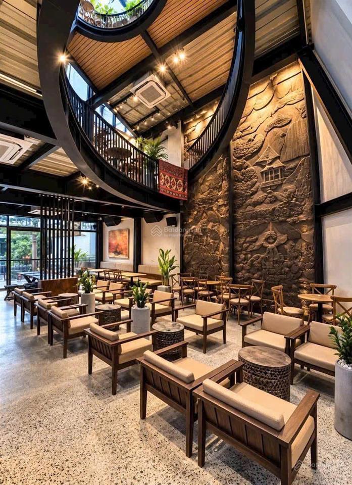 Cho thuê nhà mặt tiền 53a bùi thị xuân, quận 1  1.200m²  3 tầng  giá 250 triệu/tháng