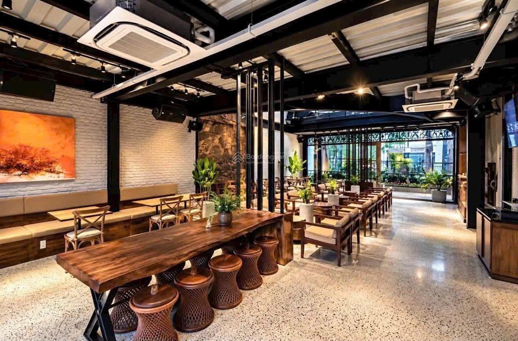 Cho thuê nhà mặt tiền 53a bùi thị xuân, quận 1  1.200m²  3 tầng  giá 250 triệu/tháng