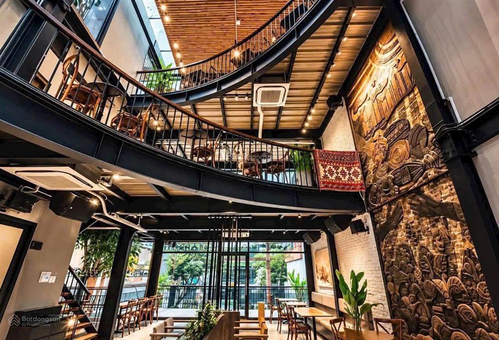 Cho thuê nhà mặt tiền 53a bùi thị xuân, quận 1  1.200m²  3 tầng  giá 250 triệu/tháng