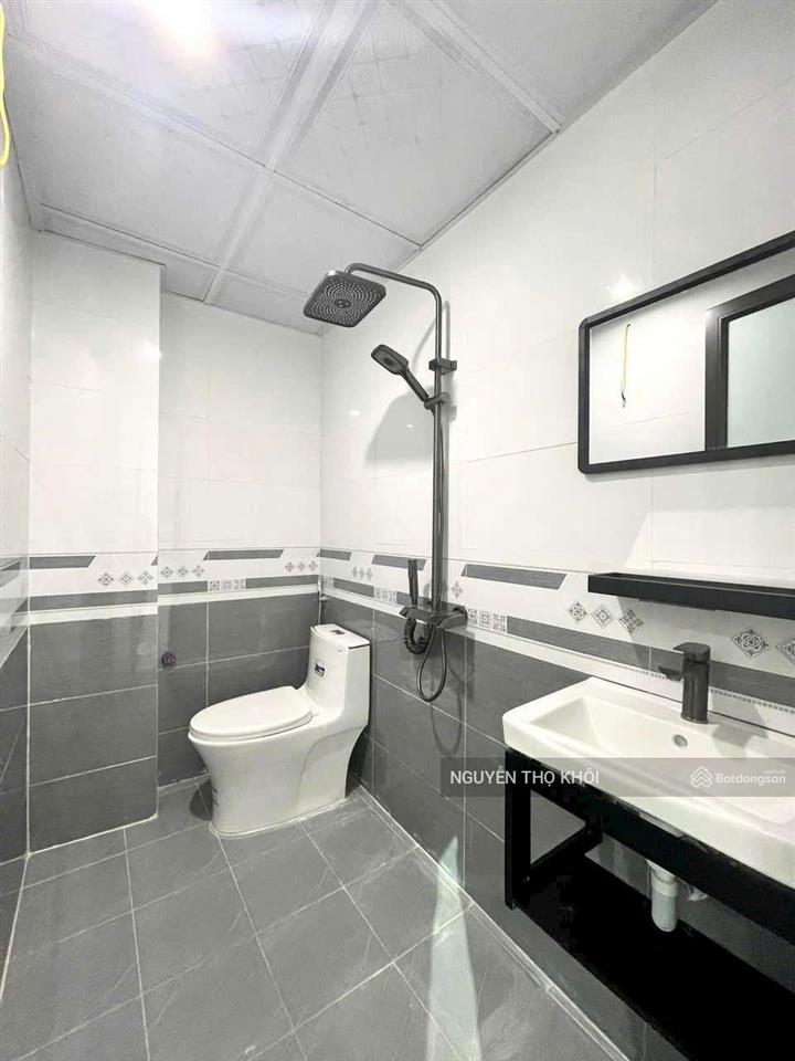 Chỉ hơn 4 tỷ có ngay căn 4tx33m2 ôtô sát nhà 40m ra trục chính ôtô tránh. nhà cuối kđt thanh hà