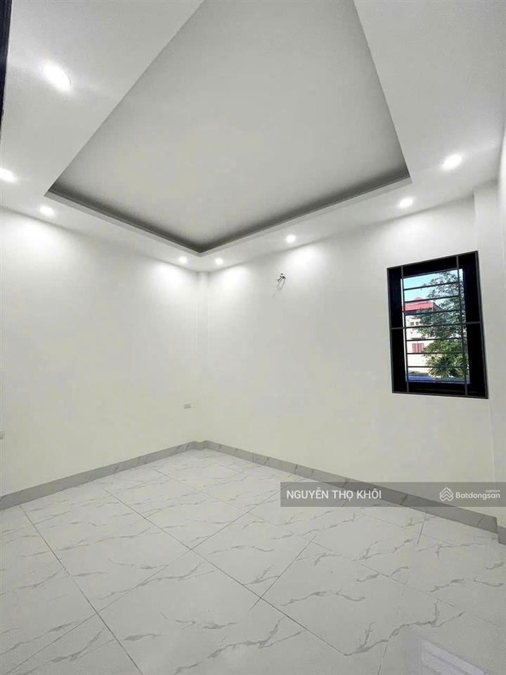 Chỉ hơn 4 tỷ có ngay căn 4tx33m2 ôtô sát nhà 40m ra trục chính ôtô tránh. nhà cuối kđt thanh hà