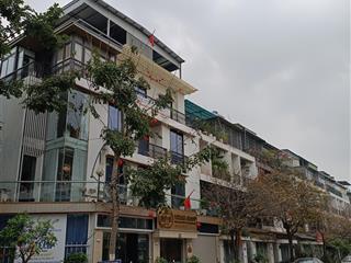 Liền kề trục chính kđt ao sào, 70m2 x 4 tầng, gara, 3 ô tô tránh, kd đỉnh, 20 tỷ