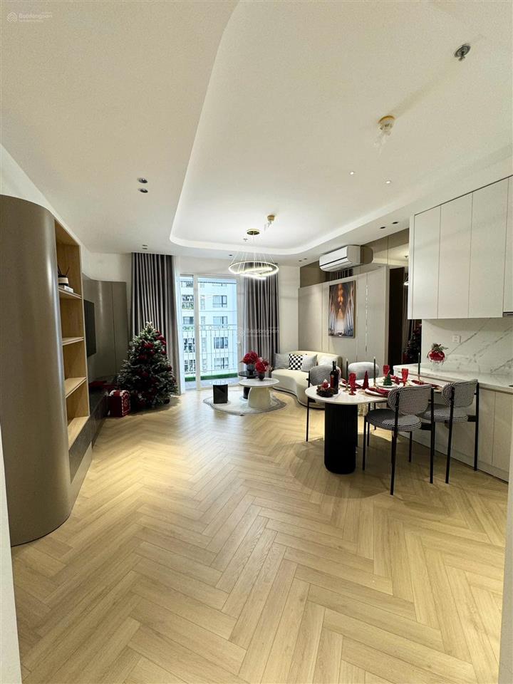 Bán chcc phương đông green park số 1 trần thủ độ. dt 80m2 2pn, full nội thất