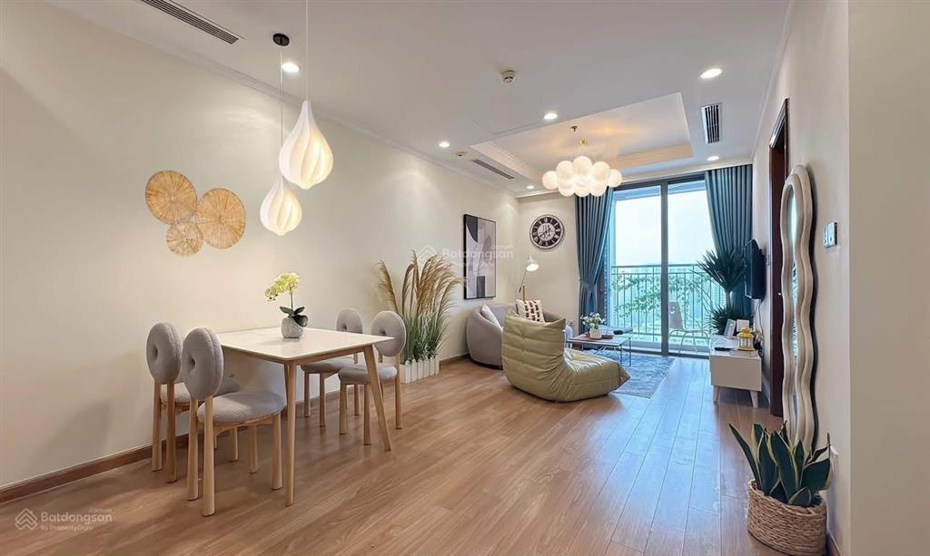 Bán chcc tòa hồng hà tower 89 thịnh liệt  hoàng mai dt 61m2 2pn 2wc. view thủ đô cực đẹp