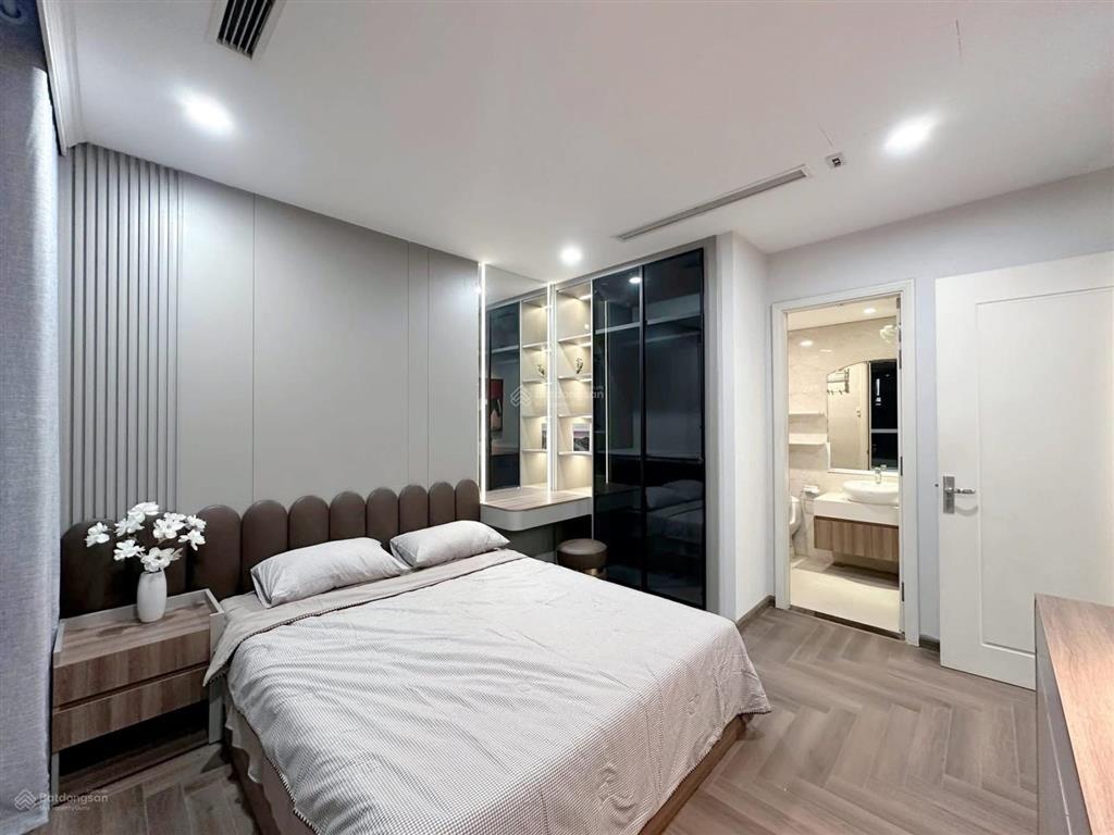 Bán chcc udic riverside 122 vĩnh tuy dt 69m2 2pn 2wc. căn góc cực thoáng