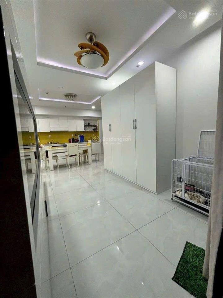 Bán gấp căn hộ chung cư tản đà court, 5,1 tỷ, 84m2, 2pn, 2wc, có sổ, quận 5, hcm,  0903 833 ***