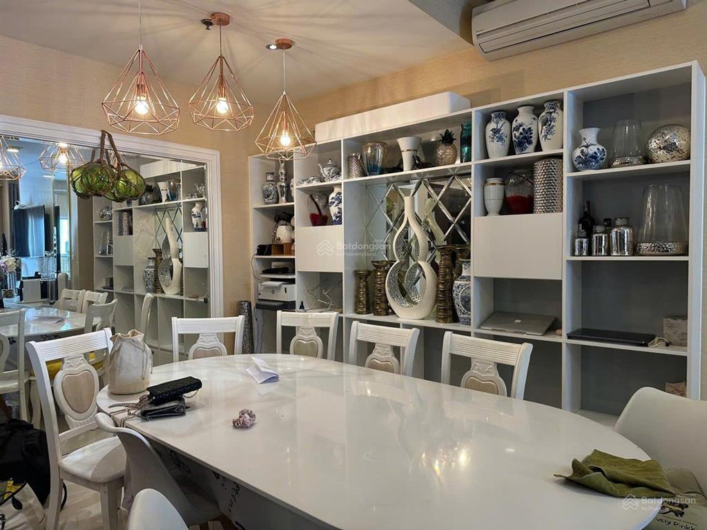 Bán căn hộ 167m2, 5pn, 4wc, có sổ hồng, tại lữ gia plaza, quận 11 giá ưu đãi 8,8 tỷ  0903 833 ***