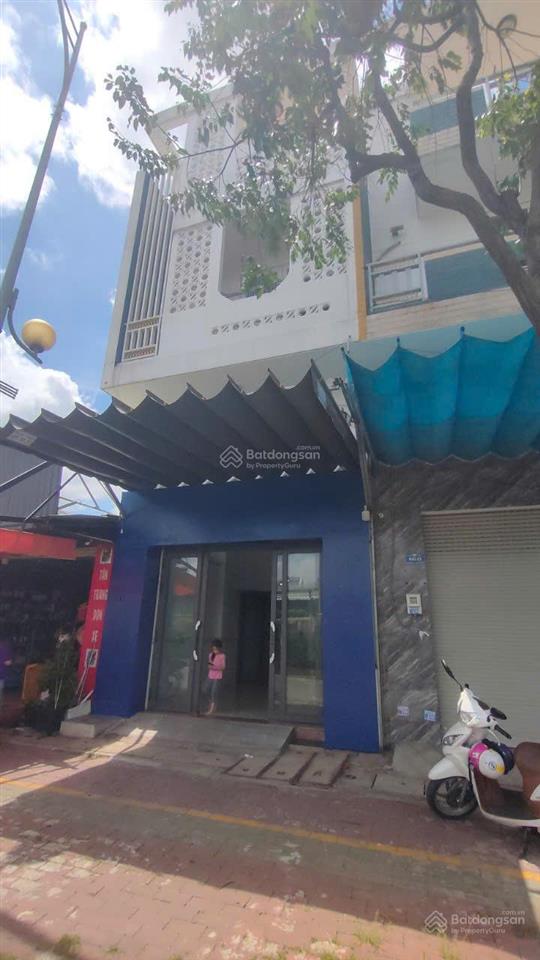 Bán gấp nhà mặt phố hà huy giáp, 6.5 tỷ, 4.5*11.15m, 4pn, 3wc, q12, sổ hồng chính chủ 0903 833 ***