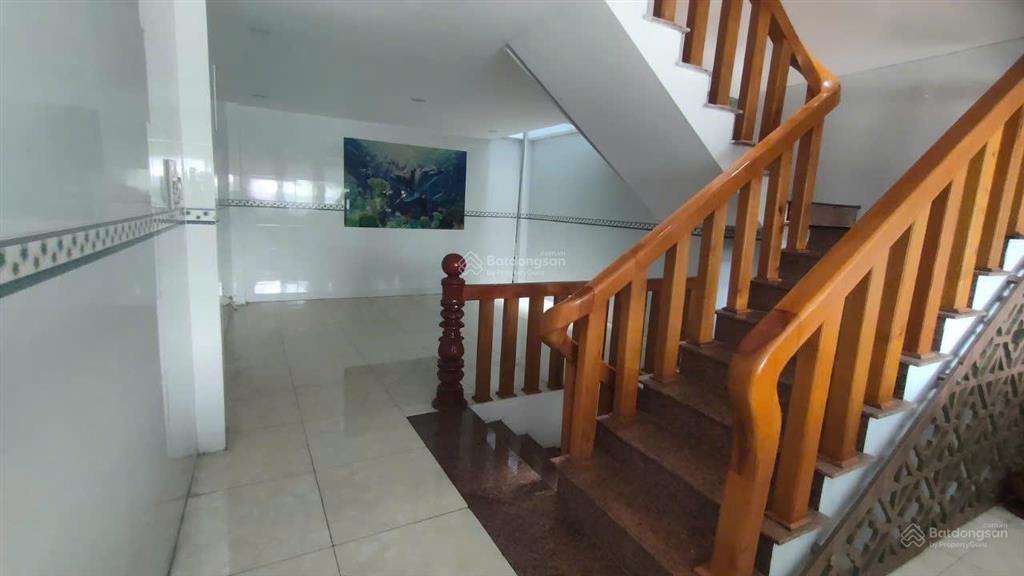 Bán gấp nhà mặt phố hà huy giáp, 6.5 tỷ, 4.5*11.15m, 4pn, 3wc, q12, sổ hồng chính chủ 0903 833 ***