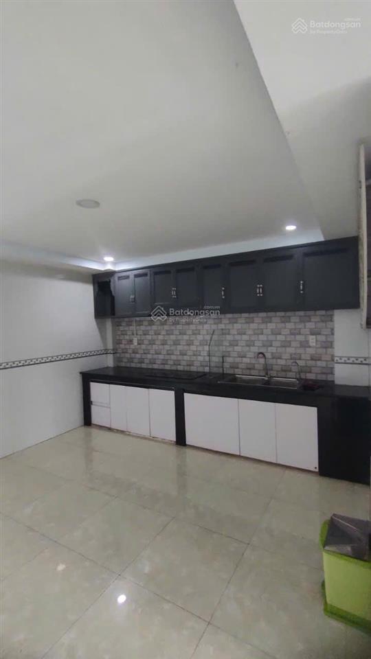 Bán gấp nhà mặt phố hà huy giáp, 6.5 tỷ, 4.5*11.15m, 4pn, 3wc, q12, sổ hồng chính chủ 0903 833 ***