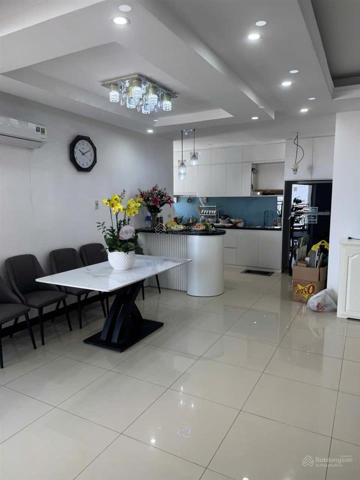 Bán căn hộ the flemington, 9,8 tỷ, 117m2, 3pn, căn góc, 3ban công, quận 11, tp.hcm,  0903 833 ***