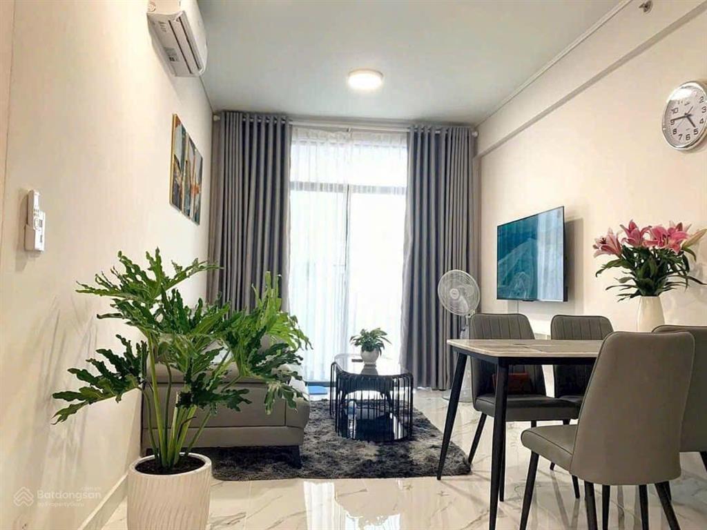 Bán gấp căn hộ res 11, quận 11, 75m2, 2pn, có sổ hồng, giá bán đúng giá 4.9 tỷ,  0903 833 ***