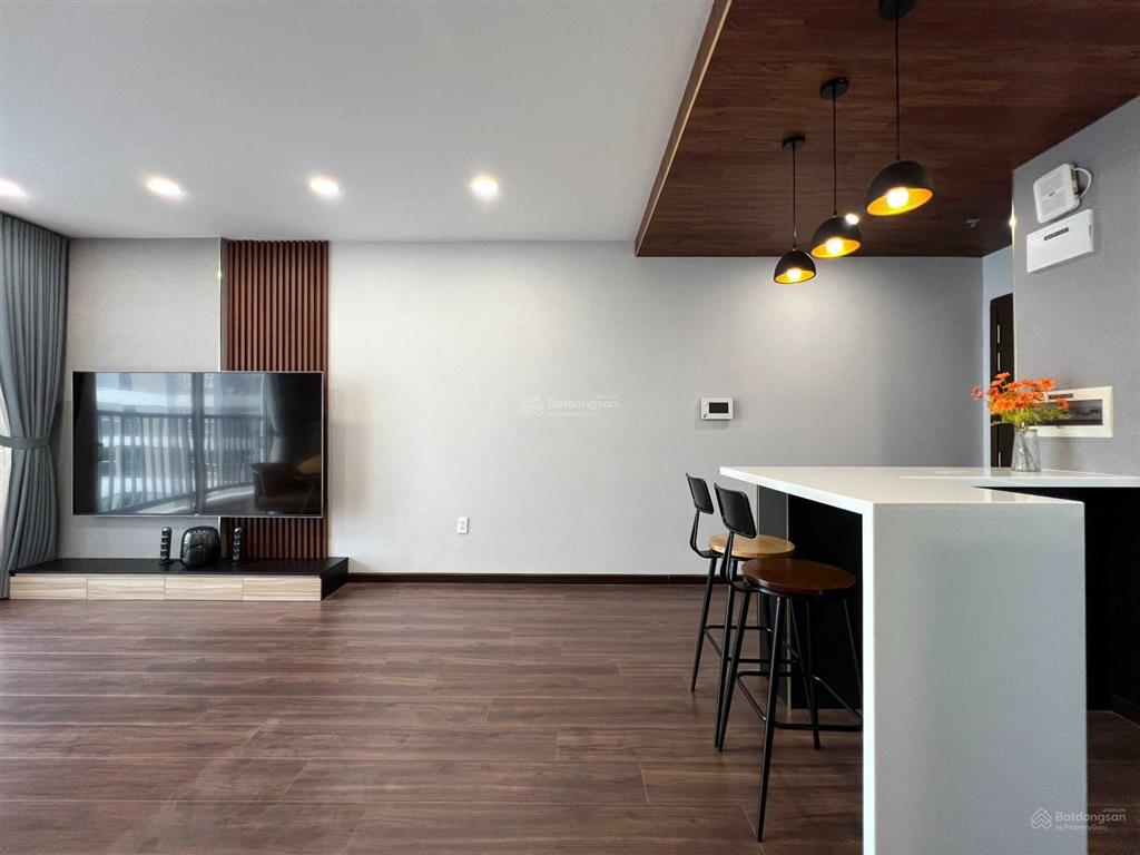 Chủ nhà cần bán gấp căn hộ kingdom 101, dt 78m², 2pn, full nội thất, giá bán 7,9 tỷ 0903 833 ***