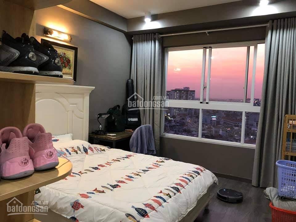 Cho thuê căn hộ hùng vương plaza, quận 5 132m2, 3pn, 3wc. giá thuê 20 triệu/tháng,  0903 833 ***
