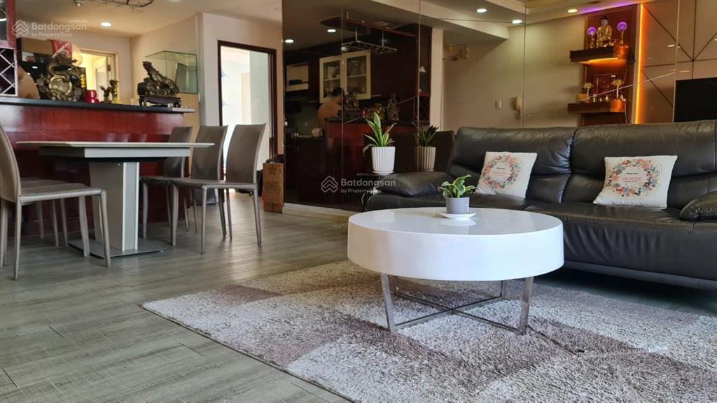 Cho thuê gấp căn hộ hùng vương plaza, quận 5, dt 120m2, 3pn, full nt, 18 triệu/tháng, 0936 822 ***