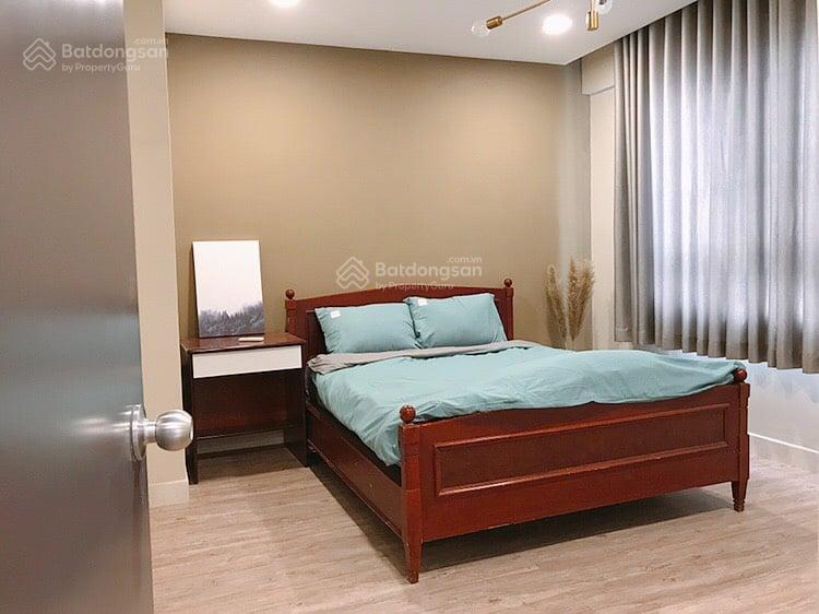 Bán gấp căn hộ hùng vương plaza, q5, dt 132m², 3pn, full nội thất, 9,250 tỷ, có sổ,  0903 833 ***