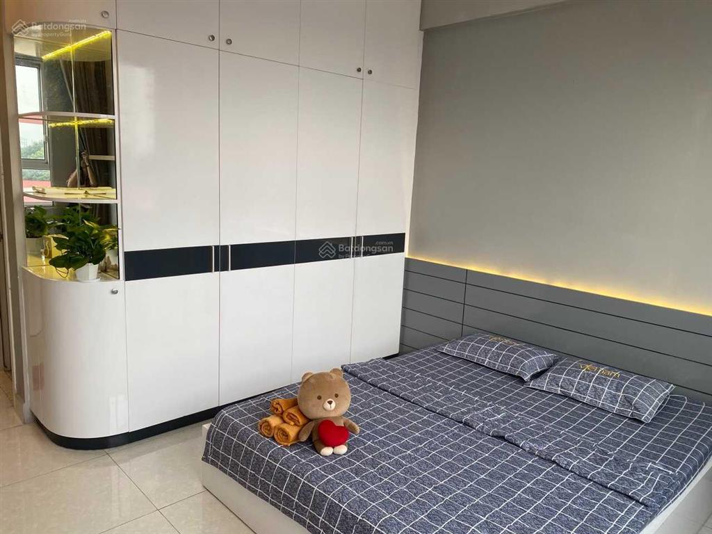 Bán gấp căn hộ xi grand court, quận 10, 90m2 3pn, 2wc, view hồ bơi, giá 8.2 tỷ,  0903 833 ***