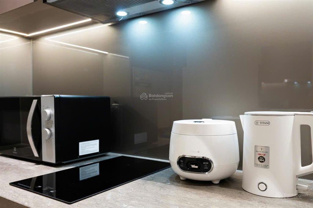 Cần bán căn hộ galaxy 9, quận 4, dt 122m2, 3pn, 3wc, có sổ hồng, giá bán 9.6 tỷ,  0903 833 ***