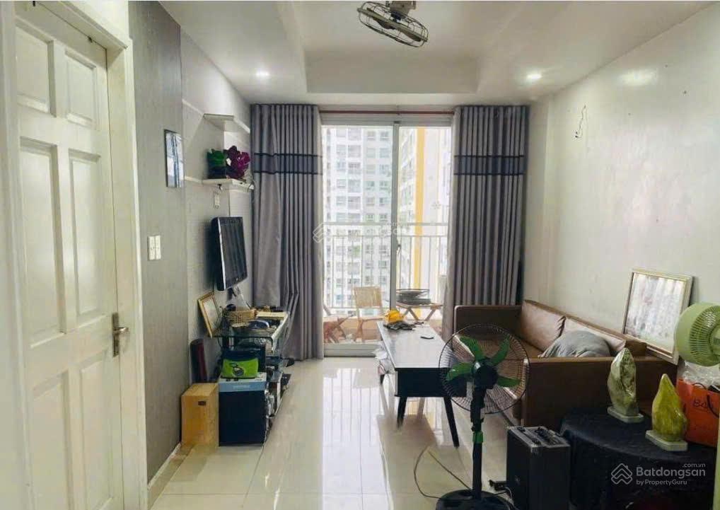 Cần bán gấp căn hộ hoa sen, quận 11, 70m2, 2pn, tặng nội thất, có sổ hồng, 3.8 tỷ,  0903 833 ***
