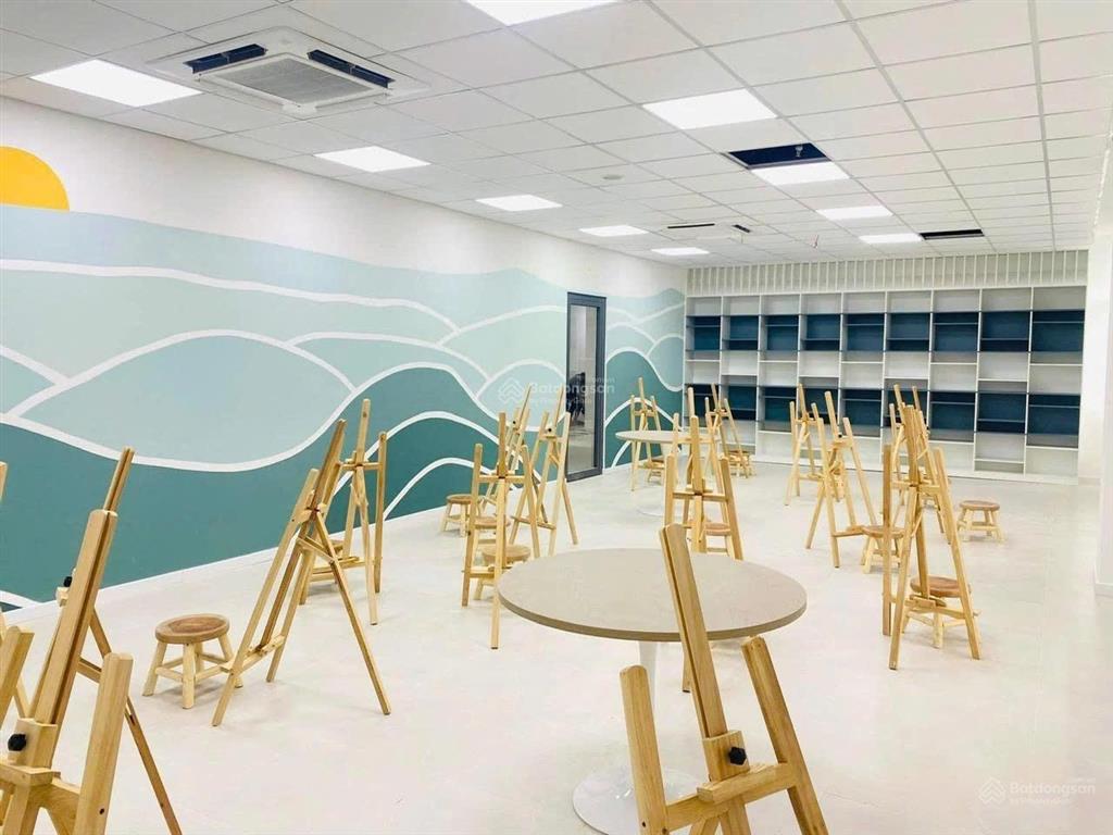 Cần cho thuê sàn văn phòng thương mại diện tích lớn 2000m2/sàn tại trung tâm quận 10 0906 970 ***