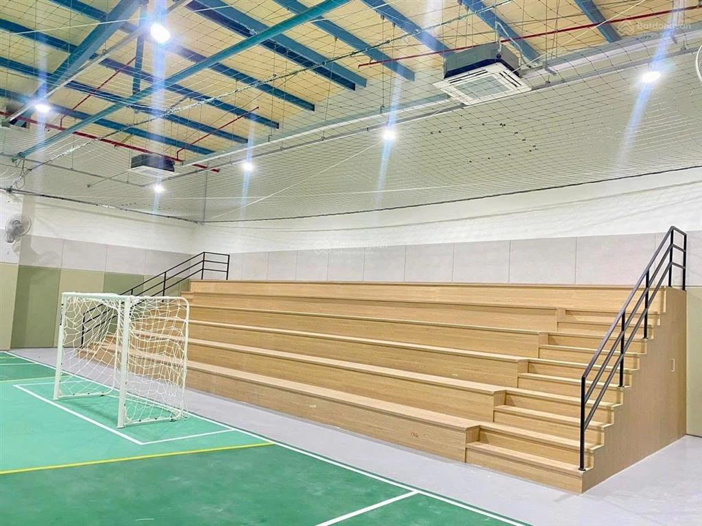 Cần cho thuê sàn văn phòng thương mại diện tích lớn 2000m2/sàn tại trung tâm quận 10 0906 970 ***