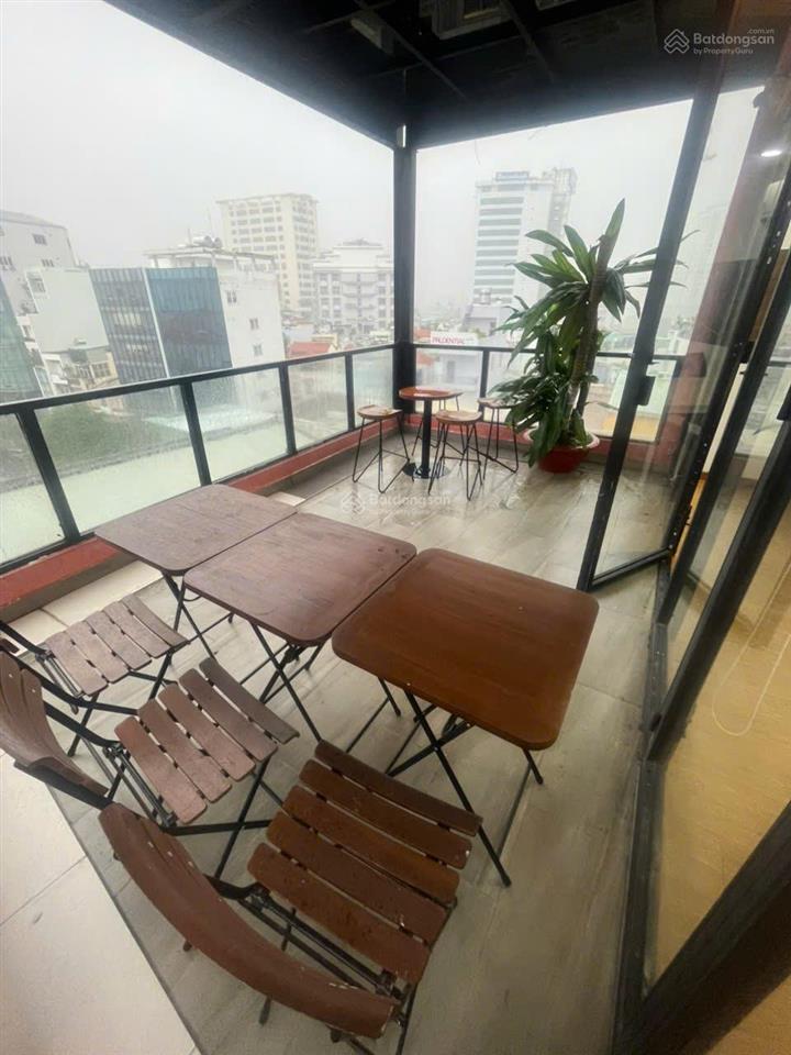 Cần cho thuê nguyên sàn 150m2 full nội thất, pantry, phòng họp, phòng ngủ quận 3   0906 970 ***