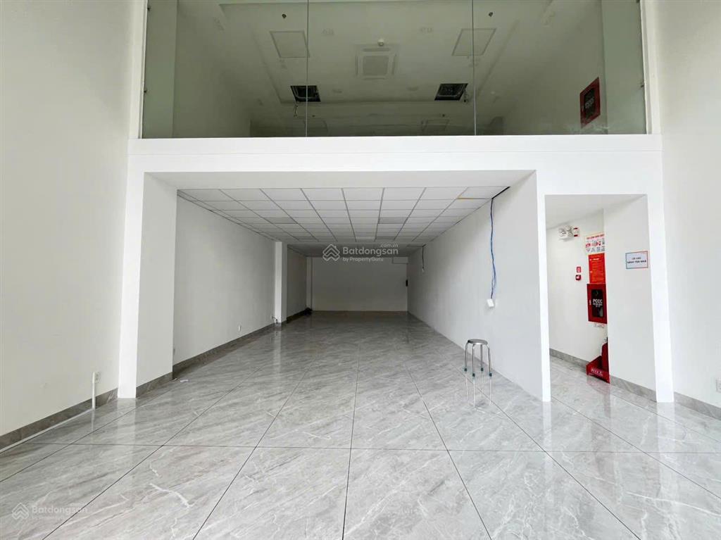 Bql tòa nhà 90 lê văn duyệt cho thuê mb thương mại & văn phòng (trệt & lửng 160m2)  0906 970 ***
