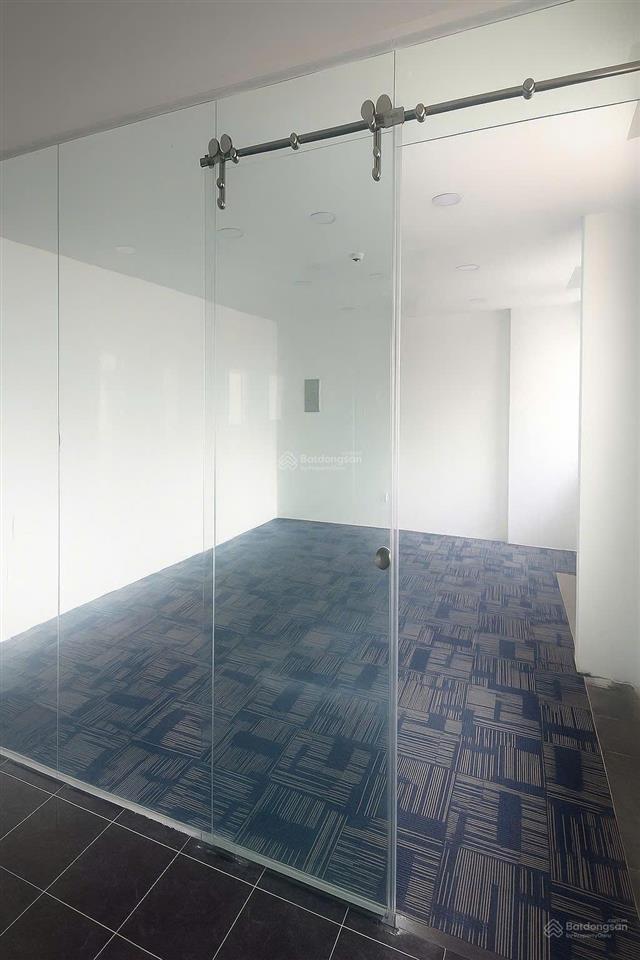 Cần cho thuê nguyên sàn 460m2, hoàn thiện cơ bản & sẵn fitout, mt lý thường kiệt   0906 970 ***