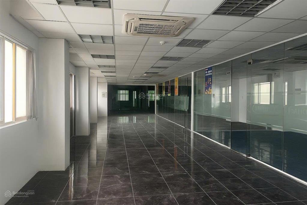 Cần cho thuê nguyên sàn 460m2, hoàn thiện cơ bản & sẵn fitout, mt lý thường kiệt   0906 970 ***