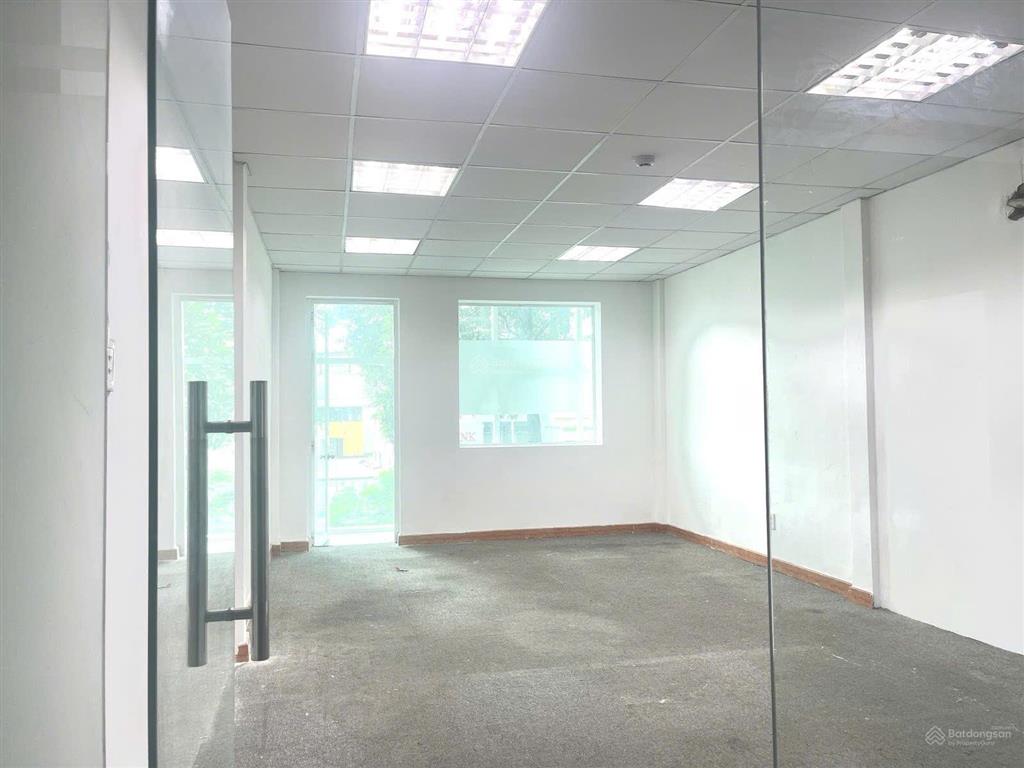 Cần cho thuê nguyên sàn 460m2, hoàn thiện cơ bản & sẵn fitout, mt lý thường kiệt   0906 970 ***