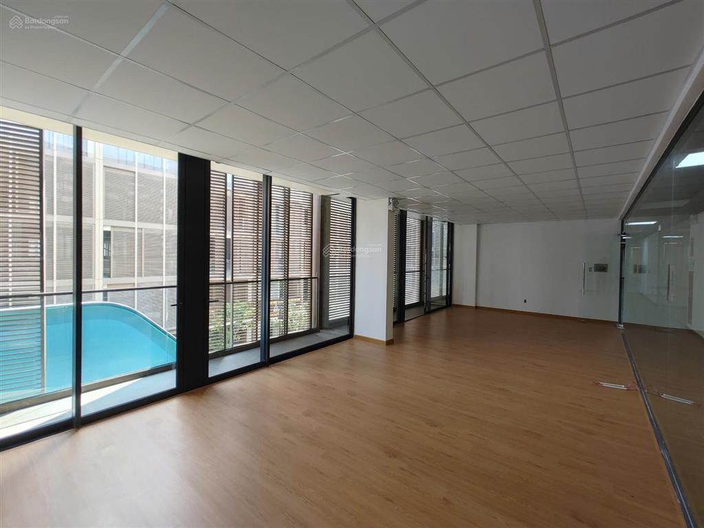 Cần cho thuê sàn văn phòng tại khu vực sala, 920m2/sàn đã hoàn thiện cơ bản   0906 970 ***