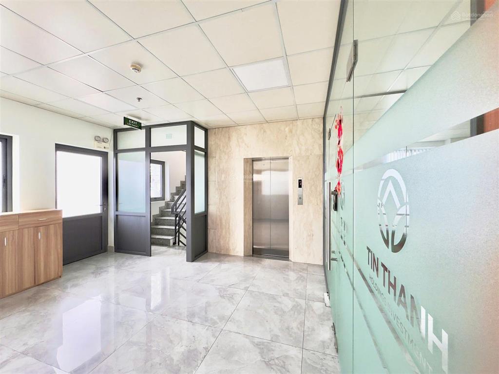 Cần cho thuê sàn văn phòng full nội thất & có sẵn fitout 03 phòng tại mt võ văn kiệt  0906 970 ***